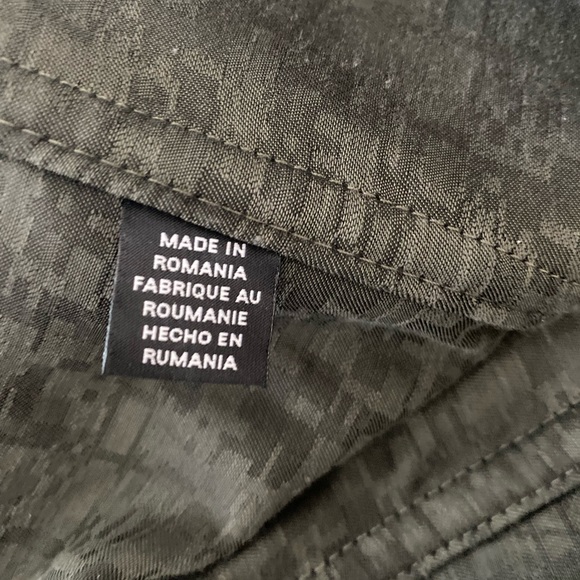 Sport coat blazer designed in Switzerland by Strellson - Picture 9 of 12